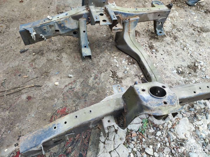 Передняя часть рамы Ssang Yong Kyron