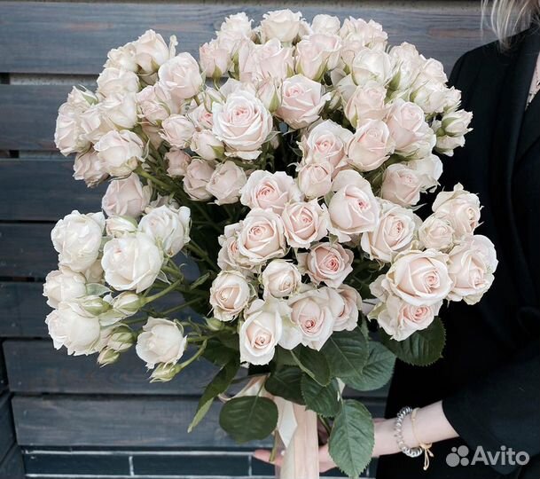 Продавец цветов ночь (Айдарова) 26000 - 47000