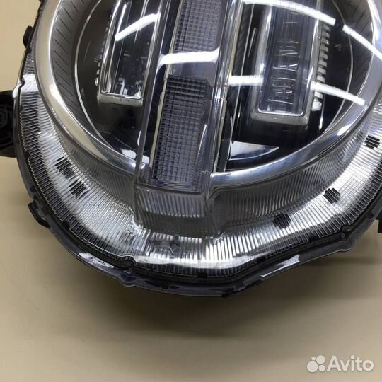 Б/У Б/У Фара правая 4121103XKM01C4121930X990UB