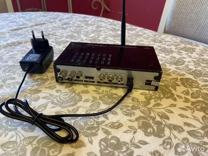 Tv-тюнер lumax DV-4017HD