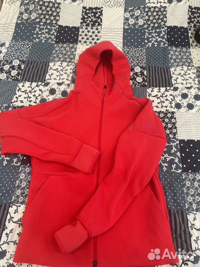 Спортивная куртка adidas женская М