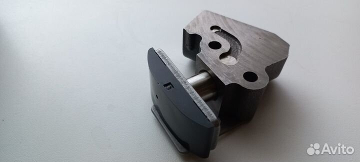 Натяжитель цепи Nissan