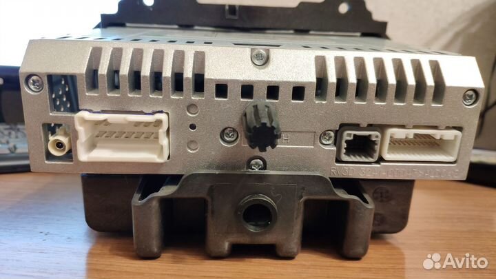 Магнитола Renault 281153059R + рамка