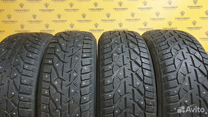 Tigar Ice 215/55 R17 98T