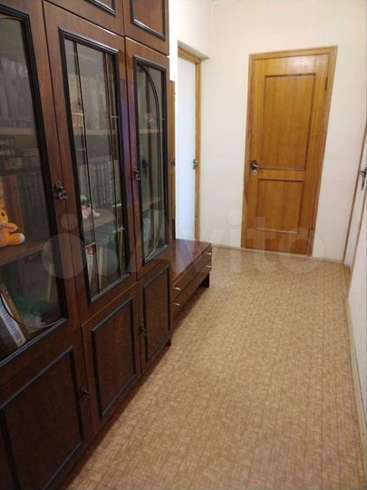 Комната 13 м² в 3-к., 9/10 эт.