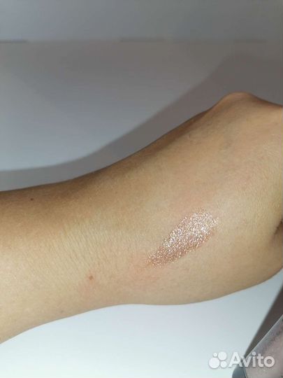 Жидкие влагостойкие тени Catrice metallic