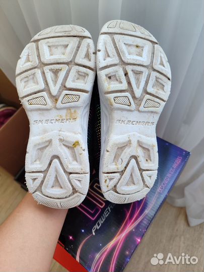 Кроссовки skechers для девочки