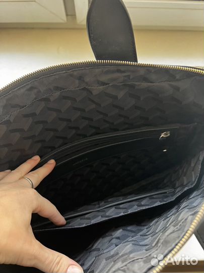 Сумка для ноутбука кожаная Lacoste