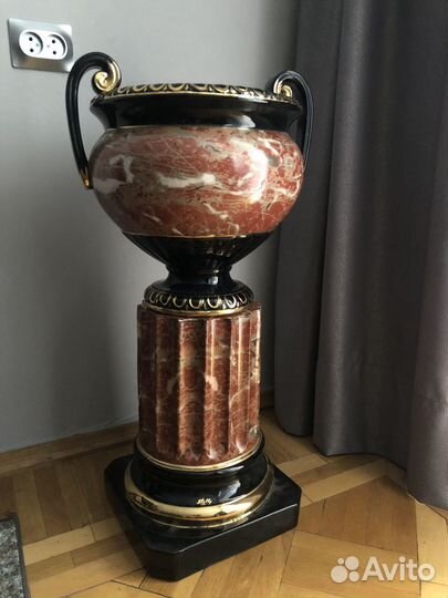 Колонна и ваза (кашпо) интерьерная Италия