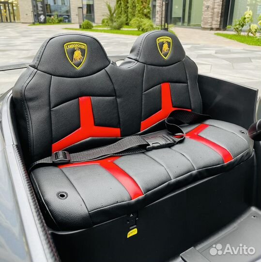 Электромобиль Lamborghini Veneno XMX615 4WD 12V се