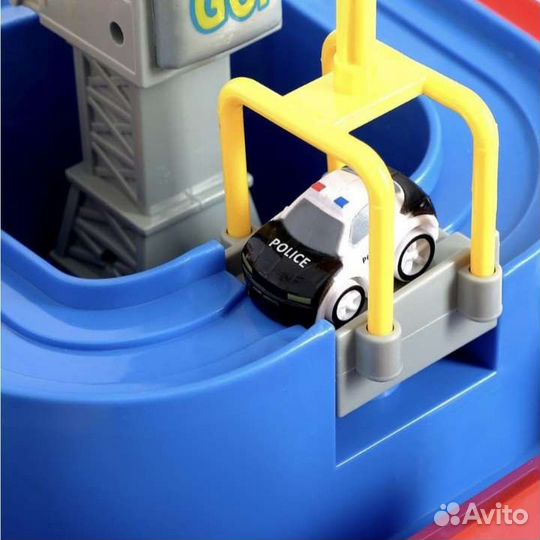 Игра-лабиринт с машинками 