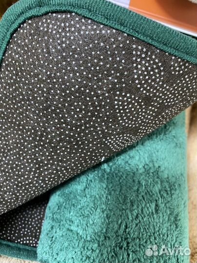 Коврики для ванной и туалета новые