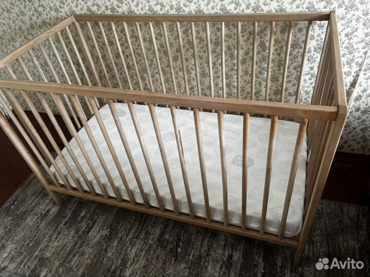 Детская кроватка