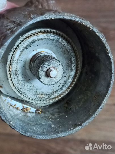 Кофемолка Белочка