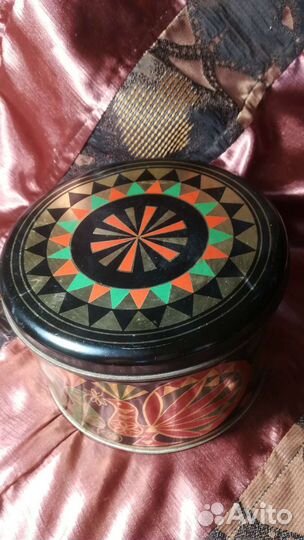 Шкатулки жестяные СССР