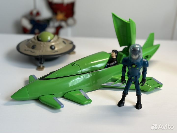 Ben 10 игрушки