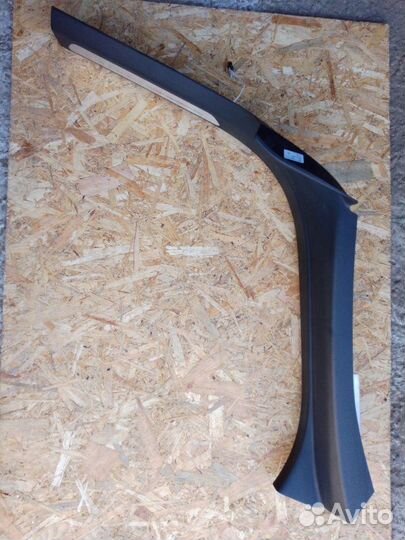 Накладка на порог салона задняя левая Audi A8 D4