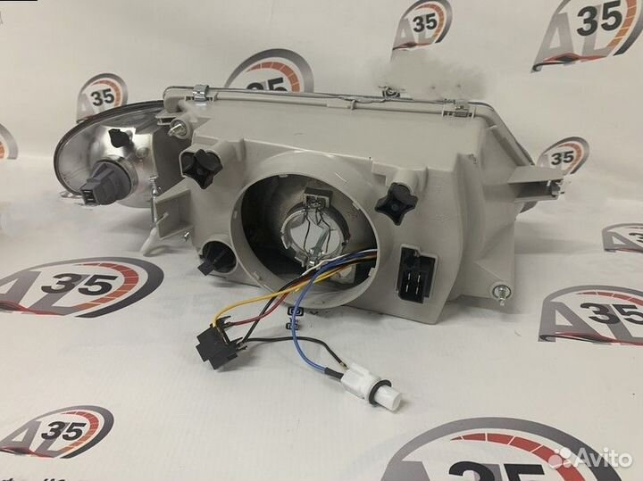 Передняя фара LADA (ваз) 2114