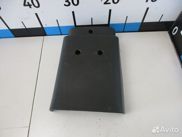 Кожух рулевой колонки нижний Volvo FM13 FH13