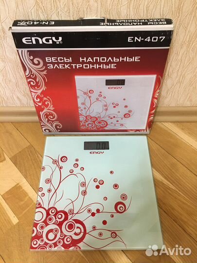 Весы напольные электронные новые