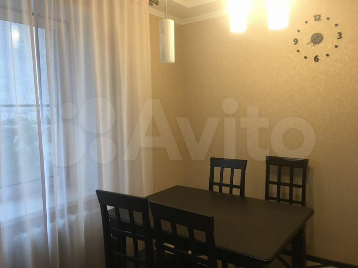 3-к. квартира, 78 м², 8/10 эт.