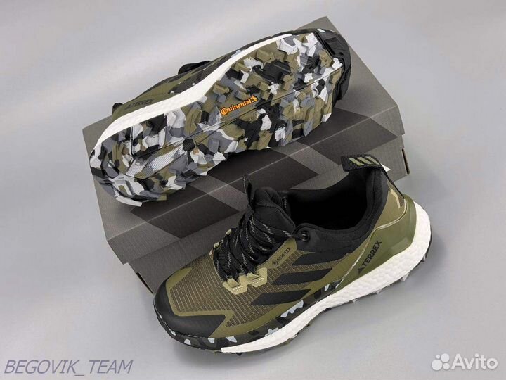 Кроссовки adidas terrex