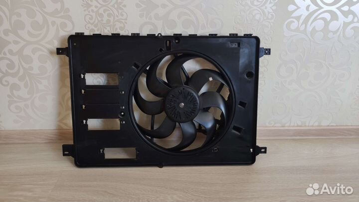 Вентилятор охлаждения радиатора