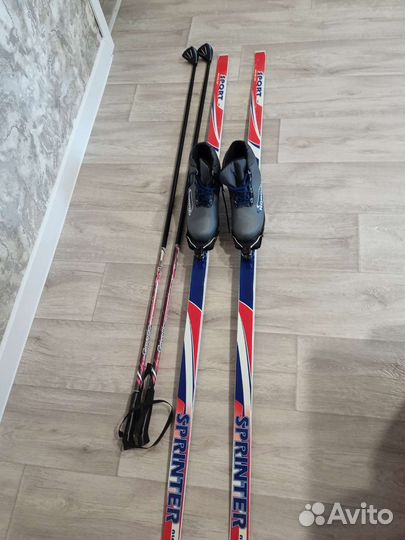 Лыжные ботинки