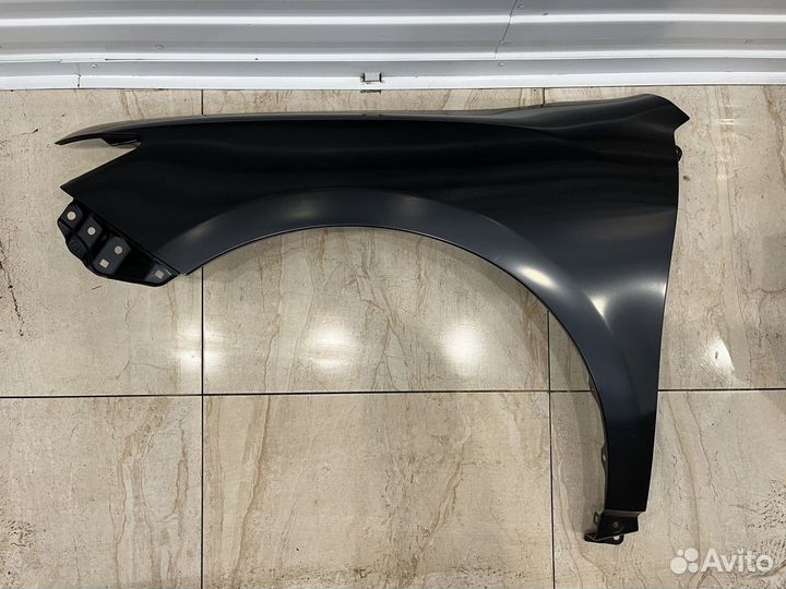 Крыло переднее левое (Toyota Camry)