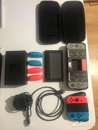 Nintendo Switch Rev.2 + акссесуары