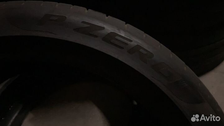 Pirelli P Zero 245/40 R19