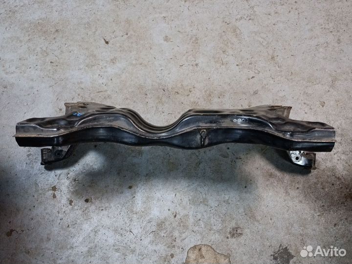 Подрамник Skoda Rapid