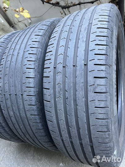 Continental ContiPremiumContact 5 215/60 R17 96H