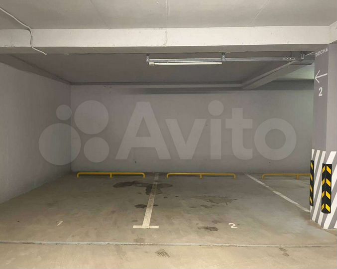 Машиноместо, 13 м²