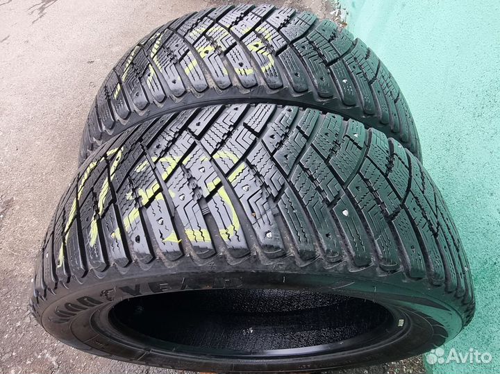 Goodyear Ultragrip Ice Arctic 215/55 R17 98T