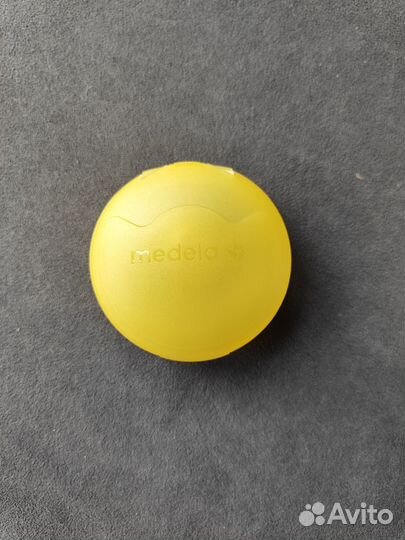 Ручной молокоотсос medela