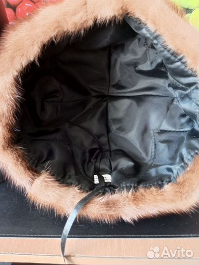 Берет женский меховой