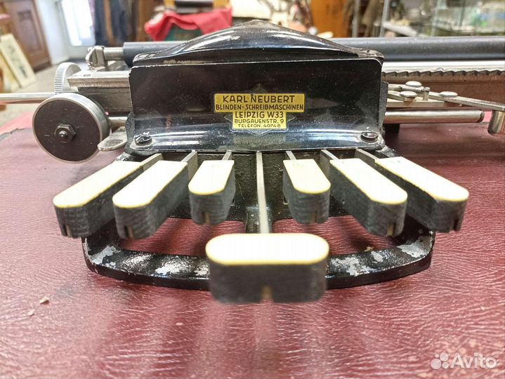 Печатная машинка Брайля Karl Neubert