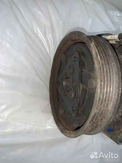 Компрессор кондиционера Renault Symbol 2