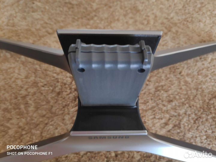 Подставка под телевизор