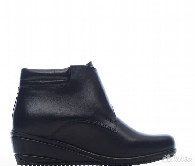 Ботинки кожаные новые женские