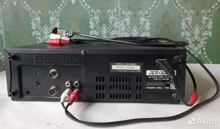 Видеомагнитофон akai