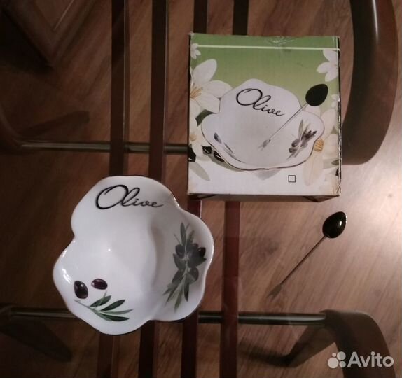 Блюдо для оливок с вилкой