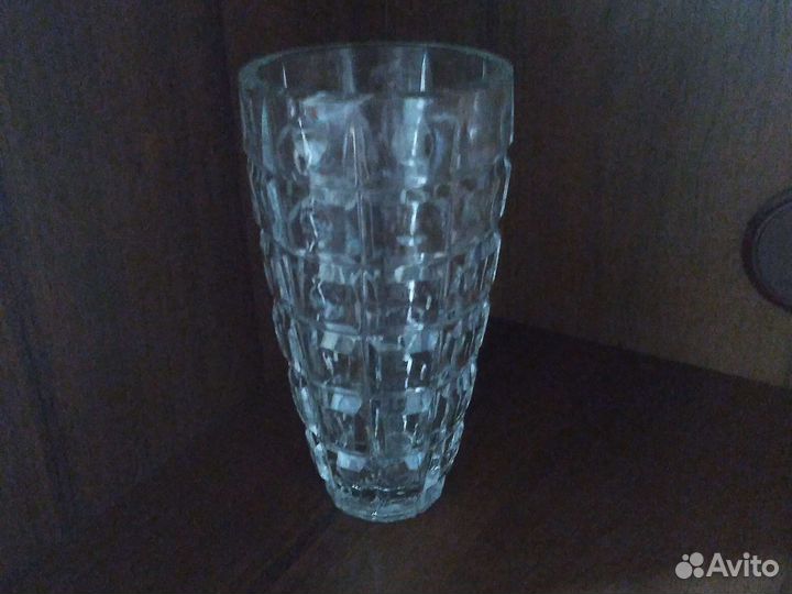 Ваза для цветов хрустальная