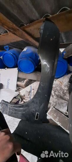 Крыло левое