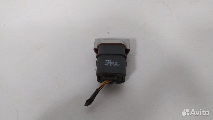Кнопка аварийной сигнализации Ford Focus 2