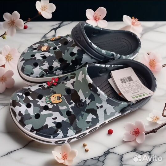 Шлепанцы мужские crocs