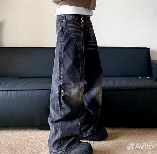 Джинсы Balenciaga Henderson