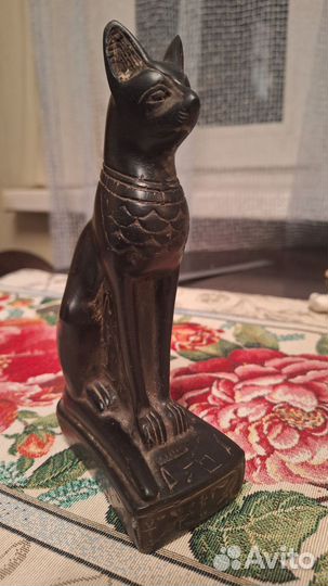 Фигурки статуэтки кошек