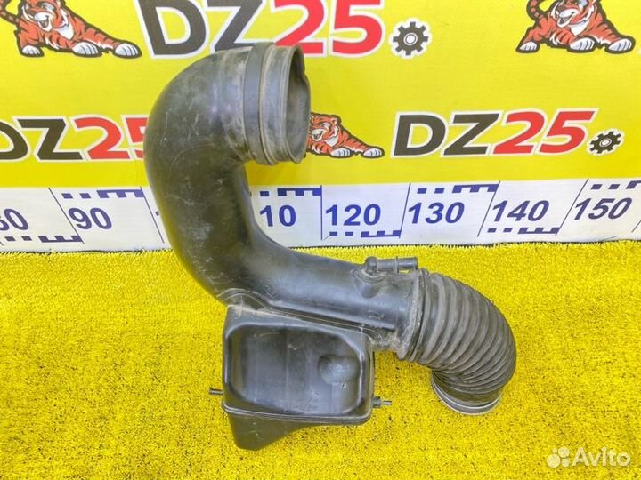 Патрубок воздушного фильтра передний Lexus/Toyota 139728